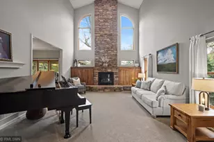 2175 Acorn Rd, Roseville, MN 55113 - Photo 1