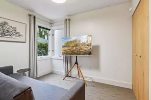 2100 W 21st St, Minneapolis, MN 55405 - Photo 35