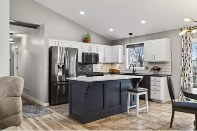 727 7th Street N, Montrose, MN 55363 - Photo 3