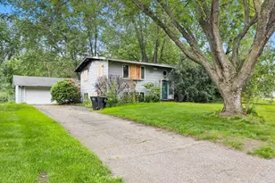 1067 Harrison St S, Shakopee, MN 55379 - Photo 1