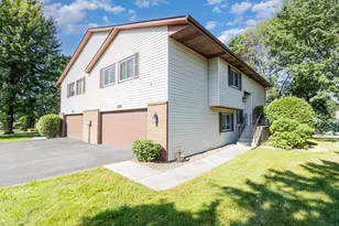 3838 Goodwin Ave N, Oakdale, MN 55128 - Photo 1