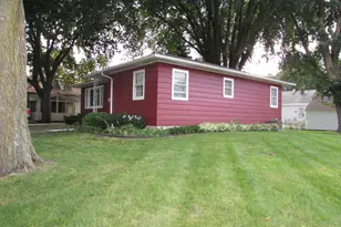 902 11th St S, Saint James, MN 56081 - Photo 23