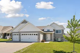 959 Prestwick Dr, Belle Plaine, MN 56011 - Photo 1