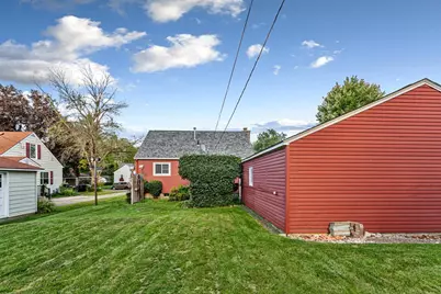 1124 8th Avenue SW, Faribault, MN 55021 - Photo 11