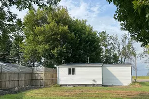 1711 15th Ave N, Moorhead, MN 56560 - Photo 5