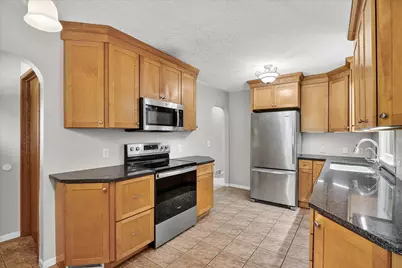 2775 Lancaster Lane N, Plymouth, MN 55441 - Photo 15