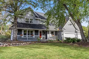 9956 Antrim Rd, Woodbury, MN 55125 - Photo 1