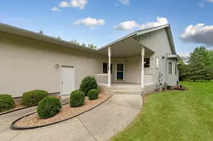 2065 Raspberry Ridge Pl NE, Owatonna, MN 55060 - Photo 3