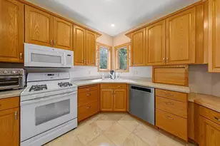 2065 Raspberry Ridge Pl NE, Owatonna, MN 55060 - Photo 5