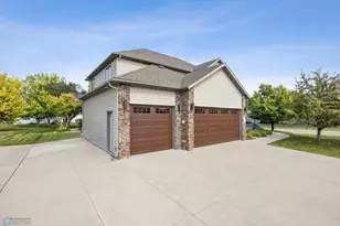 433 Kroshus Dr, Dilworth, MN 56529 - Photo 3