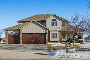 433 Kroshus Dr, Dilworth, MN 56529 - Photo 1