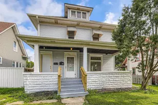 597 Geranium Ave E, Saint Paul, MN 55130 - Photo 1