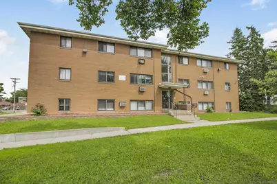 165 Wheelock Parkway W, Saint Paul, MN 55117 - Photo 1