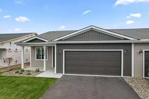 1342 Rose St, New Richmond, WI 54017 - Photo 3