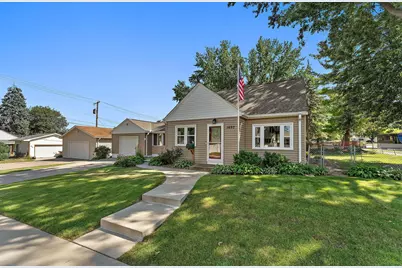 1697 Wentworth Avenue, South Saint Paul, MN 55075 - Photo 1