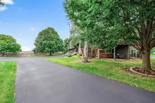 8326 Oakview Ct N, Maple Grove, MN 55369 - Photo 29