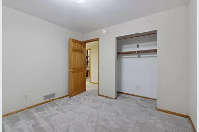 2320 Timber Trail E, Maplewood, MN 55119 - Photo 43