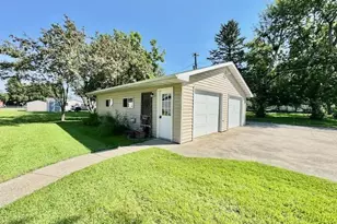 710 6th St S, Breckenridge, MN 56520 - Photo 35