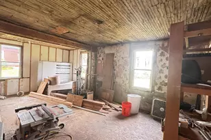 101 N Cedar St, Chaska, MN 55318 - Photo 3