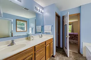 2113 Sandhill Dr, Shakopee, MN 55379 - Photo 15