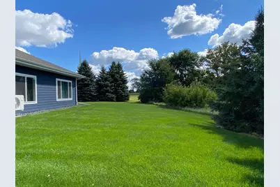 1740 Bay Oaks Drive, Albert Lea, MN 56007 - Photo 41