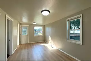 245 3rd Ave SE, Wells, MN 56097 - Photo 9