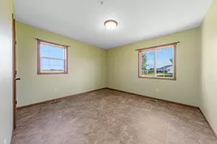 2203 Rolling Green Ln, North Mankato, MN 56003 - Photo 23