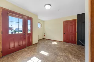 2203 Rolling Green Ln, North Mankato, MN 56003 - Photo 33