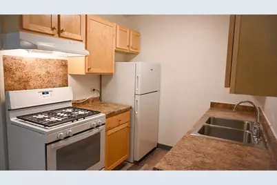 1205 Victoria Street #114, Fairmont, MN 56031 - Photo 5