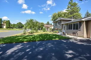 3958 Riverton Ave, Eagan, MN 55122 - Photo 3