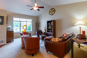 805 22nd St SE, Owatonna, MN 55060 - Photo 5