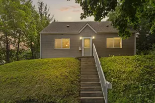 1029 Putnam Ave, Red Wing, MN 55066 - Photo 1