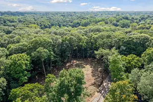 601 Fox Hill Dr, Chanhassen, MN 55317 - Photo 5