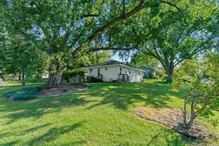 1247 Lealand Rd E, Maplewood, MN 55109 - Photo 1