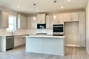 1742 Marsh Vw Ter, Shakopee, MN 55379 - Photo 5