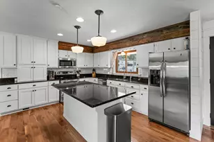 984 Boardwalk Ct, Shoreview, MN 55126 - Photo 3