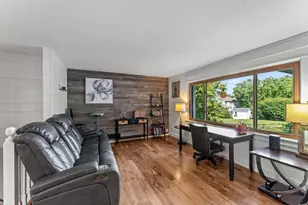 984 Boardwalk Ct, Shoreview, MN 55126 - Photo 7