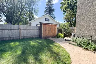 1310 7th Ave, Worthington, MN 56187 - Photo 9