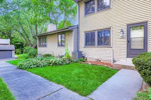 4387 Arden View Ct, Arden Hills, MN 55112 - Photo 3