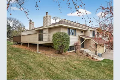 7275 Pontiac Circle, Chanhassen, MN 55317 - Photo 5