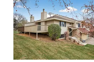 7275 Pontiac Cir, Chanhassen, MN 55317 - Photo 5