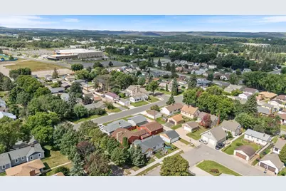 802 6th St S, Virginia, MN 55792 - Photo 3