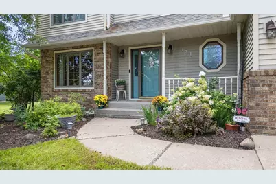 1131 Alfred Place, New Richmond, WI 54017 - Photo 3