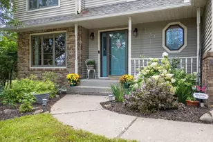 1131 Alfred Pl, New Richmond, WI 54017 - Photo 3