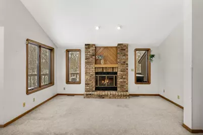 1054 Cottonwood Drive, Hudson, WI 54016 - Photo 7