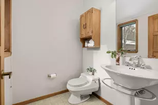 1054 Cottonwood Dr, Hudson, WI 54016 - Photo 15