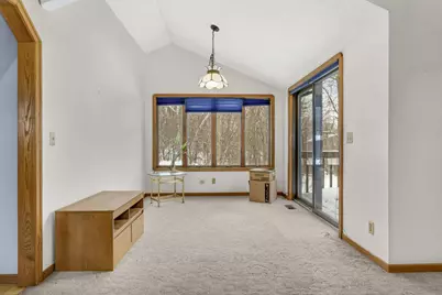 1054 Cottonwood Drive, Hudson, WI 54016 - Photo 9