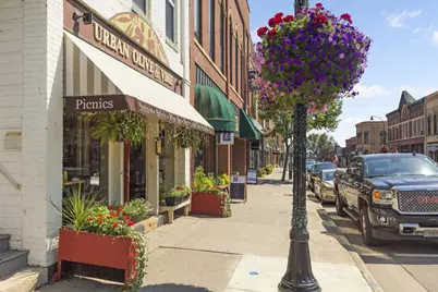 1054 Cottonwood Drive, Hudson, WI 54016 - Photo 37