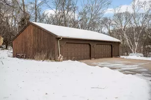 1054 Cottonwood Dr, Hudson, WI 54016 - Photo 29