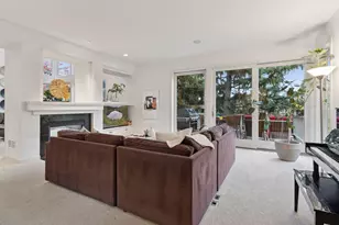 1760 Waterford Ct, Golden Valley, MN 55422 - Photo 21